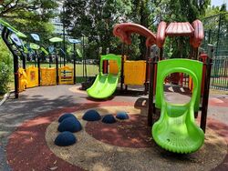 Blk 209 Jurong East Street 21 (Jurong East), HDB 5 Rooms #573077111